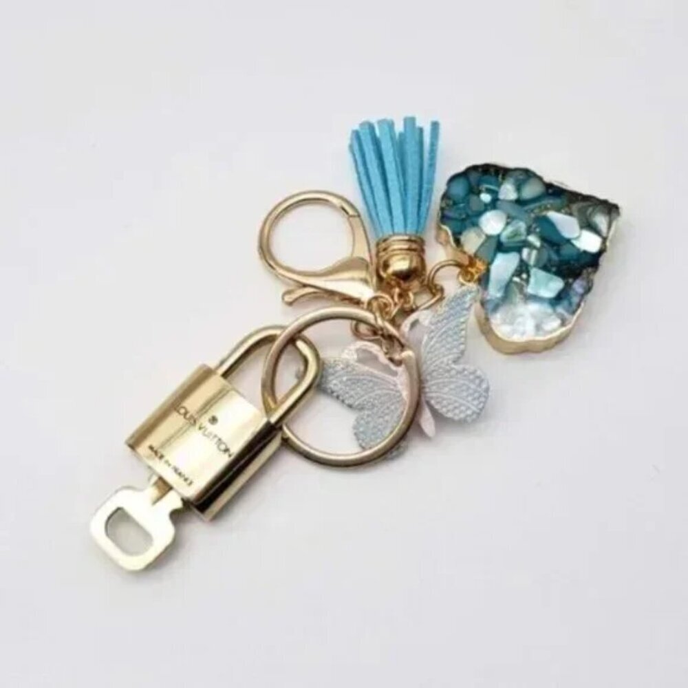 Authentic Louis Vuitton Padlock & Key Gold ✨Unbranded Heart Bag Charm Keychain - Picture 3 of 6